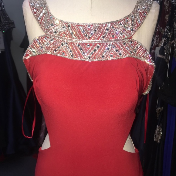 Red off the shoulder beaded gown 18021 - Picture 7 of 8